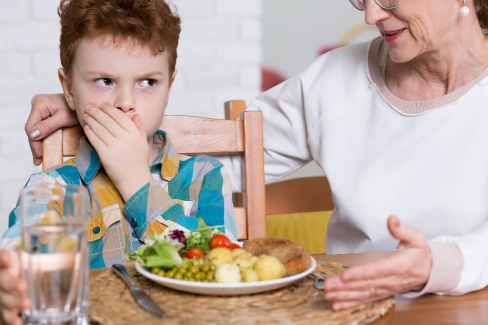 Почему ребенок отказывается от еды?