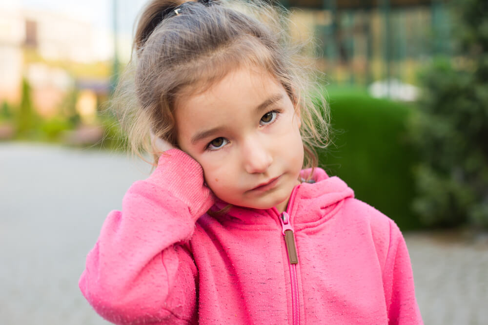 Болит ухо или уши у ребенка - что делать? Консультация ЛОРа
