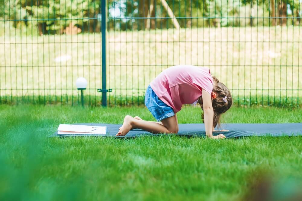 40+ Yoga Poses for Kids: Animal Yoga for Kids, Partner Poses, Easy Yoga |  FindMyKids Blog