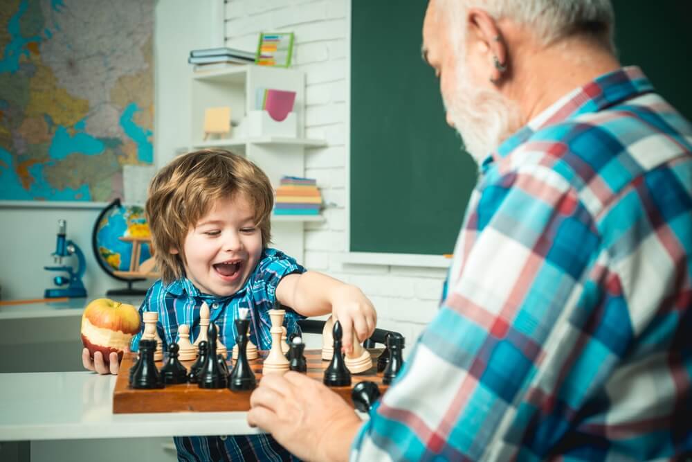 игра в шахматы для детей