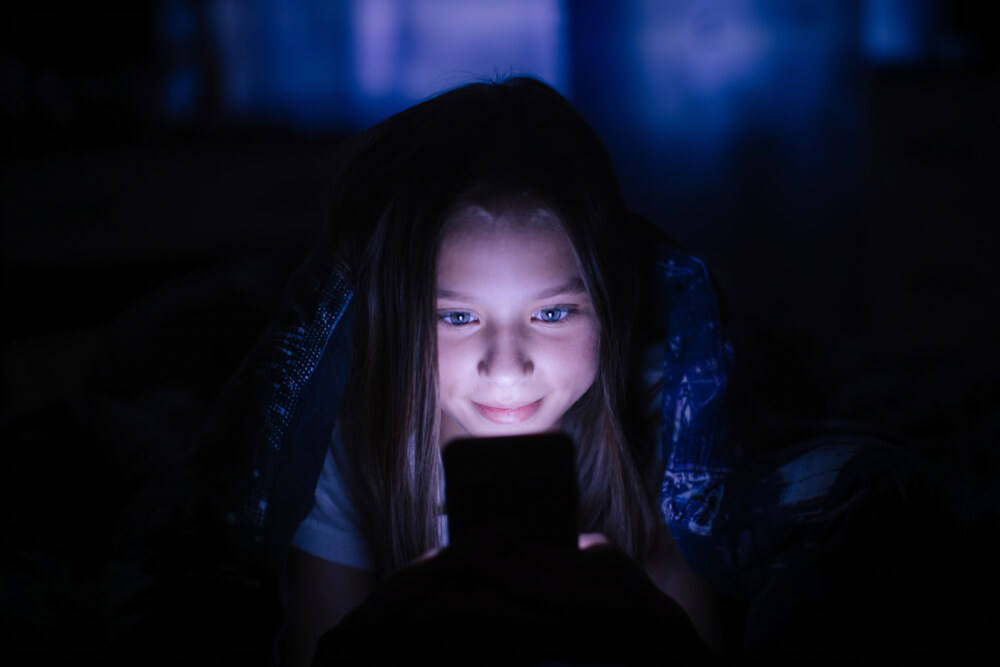 why parents should take away phones at night