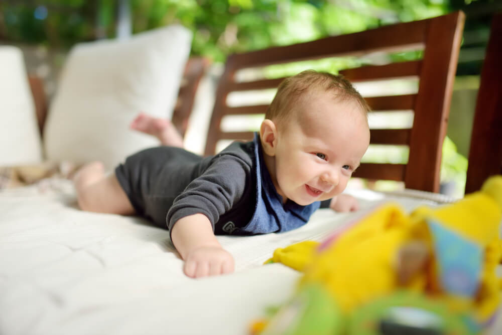 how to do tummy time with newborn
