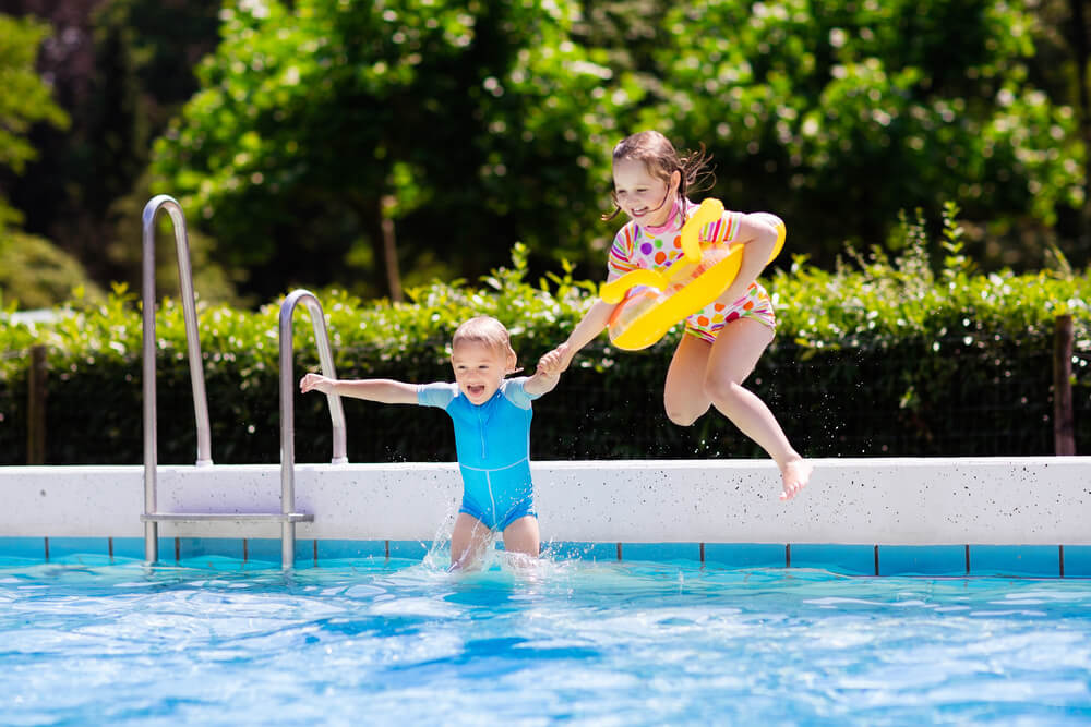 swimming pool games