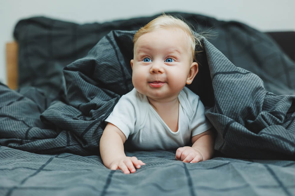 When Do Babies Start Crawling? Stages and Tips. Helping Your Baby Start ...